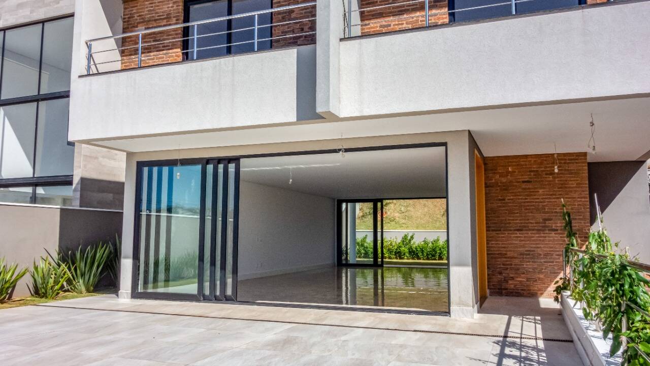 Casa de Condomínio à venda com 4 quartos, 400m² - Foto 4