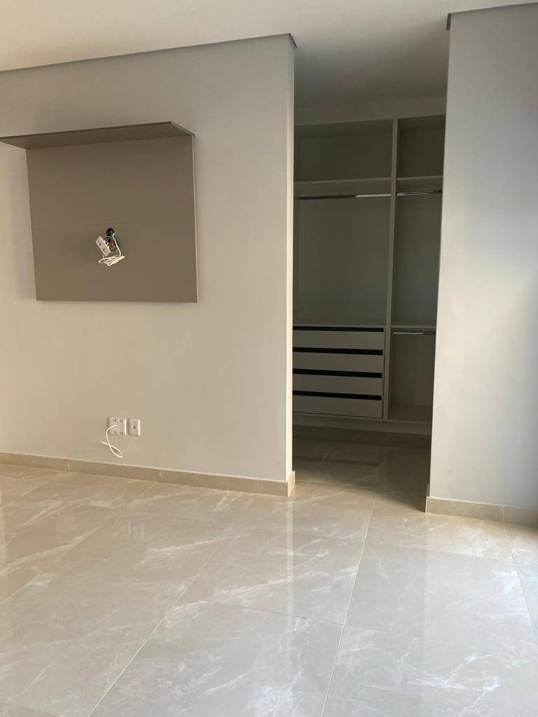 Casa à venda com 3 quartos, 197m² - Foto 14